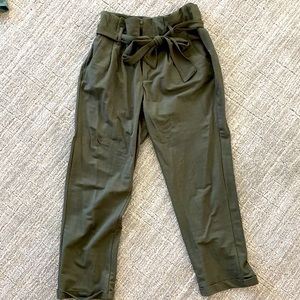 Green Cropped paperbag pants